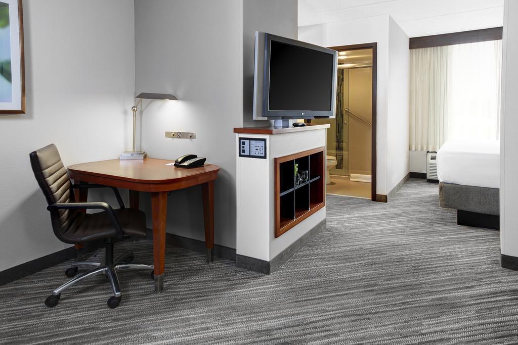 Hyatt Place Cincinnati Airport Флоренция Экстерьер фото